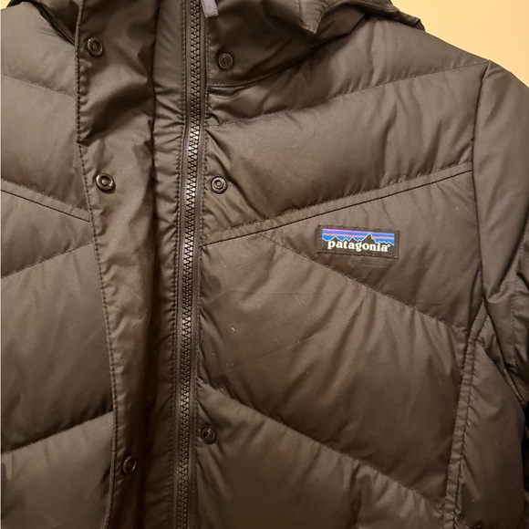 Patagonia Women's Dark Puffer Jacket - Picture 4 of 8